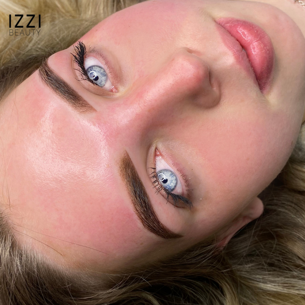 Ombré Powder Brows IZZI Beauty