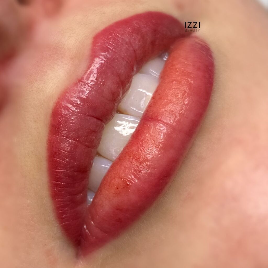 Lip Blush Nederland IZZI Brows